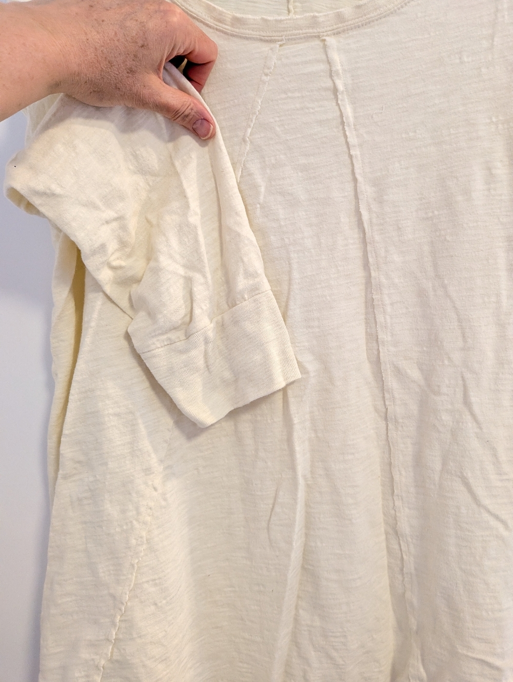Women's Cream 3/4 Sleeve Scoop Neck Top - Picture 5 of 9
